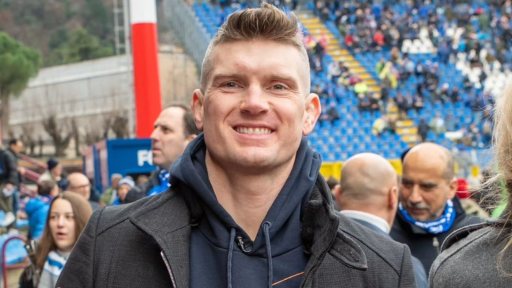 Stephen 'Wonderboy' Thompson gave his predicition for UFC 307 headliner Pereira vs. Rountree Jr.